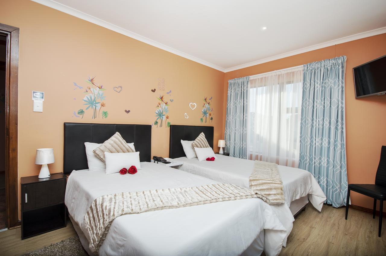 King Guest Lodge Порт-Элизабет Экстерьер фото